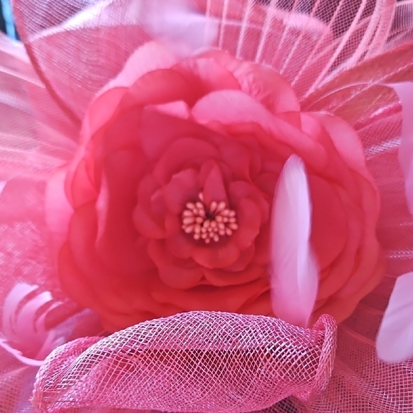 Elegant Pink Floral Women's Hat - Picture 4 of 7
